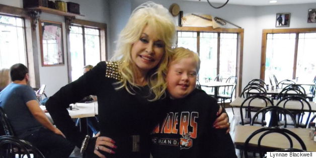 Dolly Parton Duets With Superfan Who Has Down Syndrome, Dazzles Him With Her Kindness
