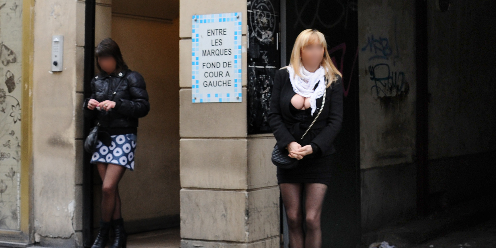 Prostitution Rue Saint Denis Myl Ne Raconte La Vie D Une Traditionnelle Paris