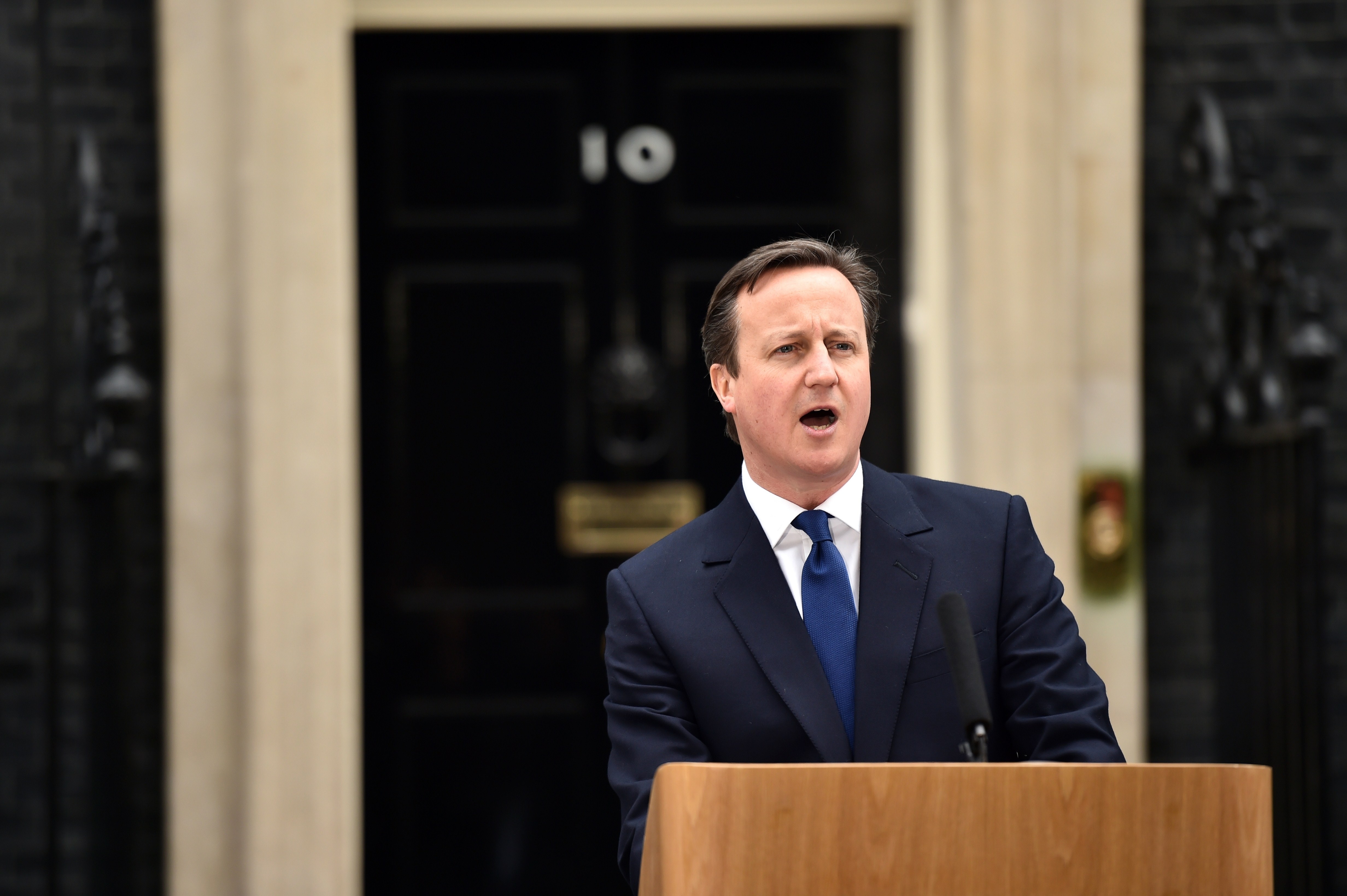 David Cameron Presents General Election As 'Stark Choice' Between Him