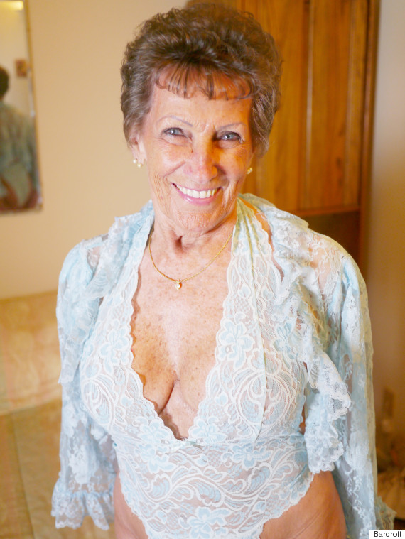 Old Grandma Naked 111