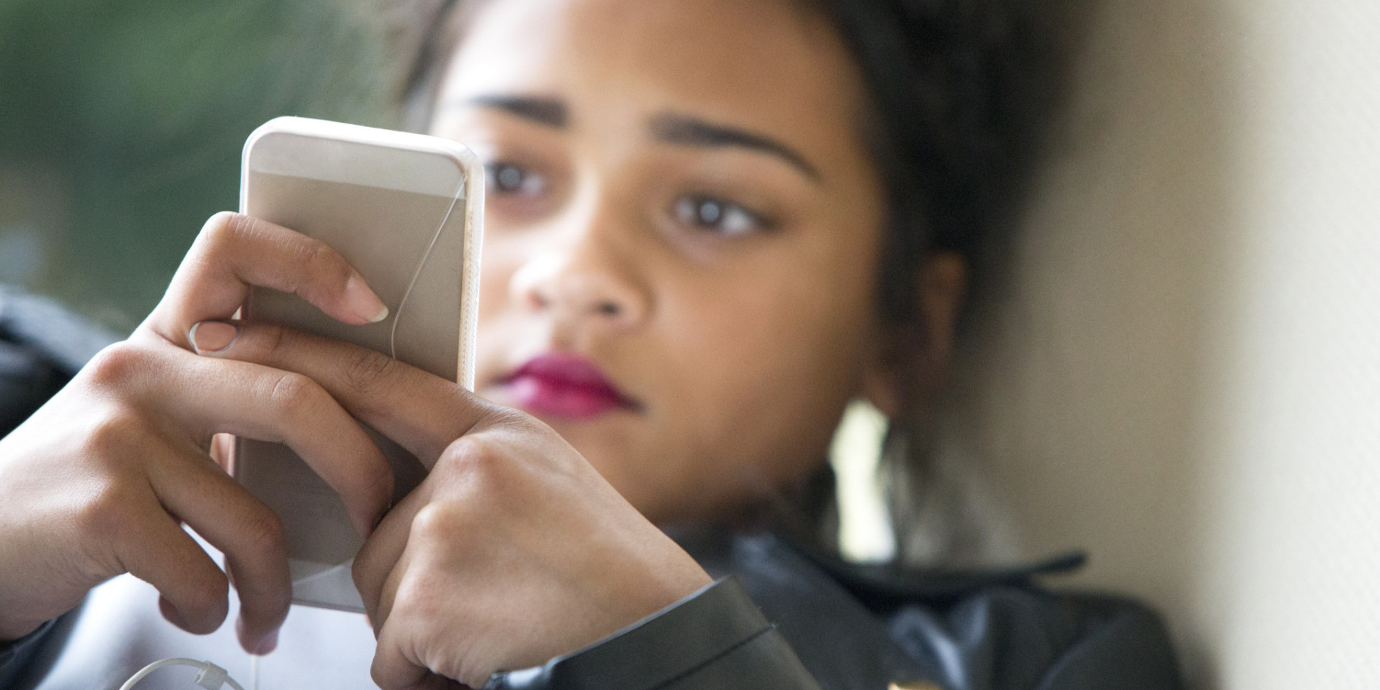 teens-addicted-to-social-media-huffpost