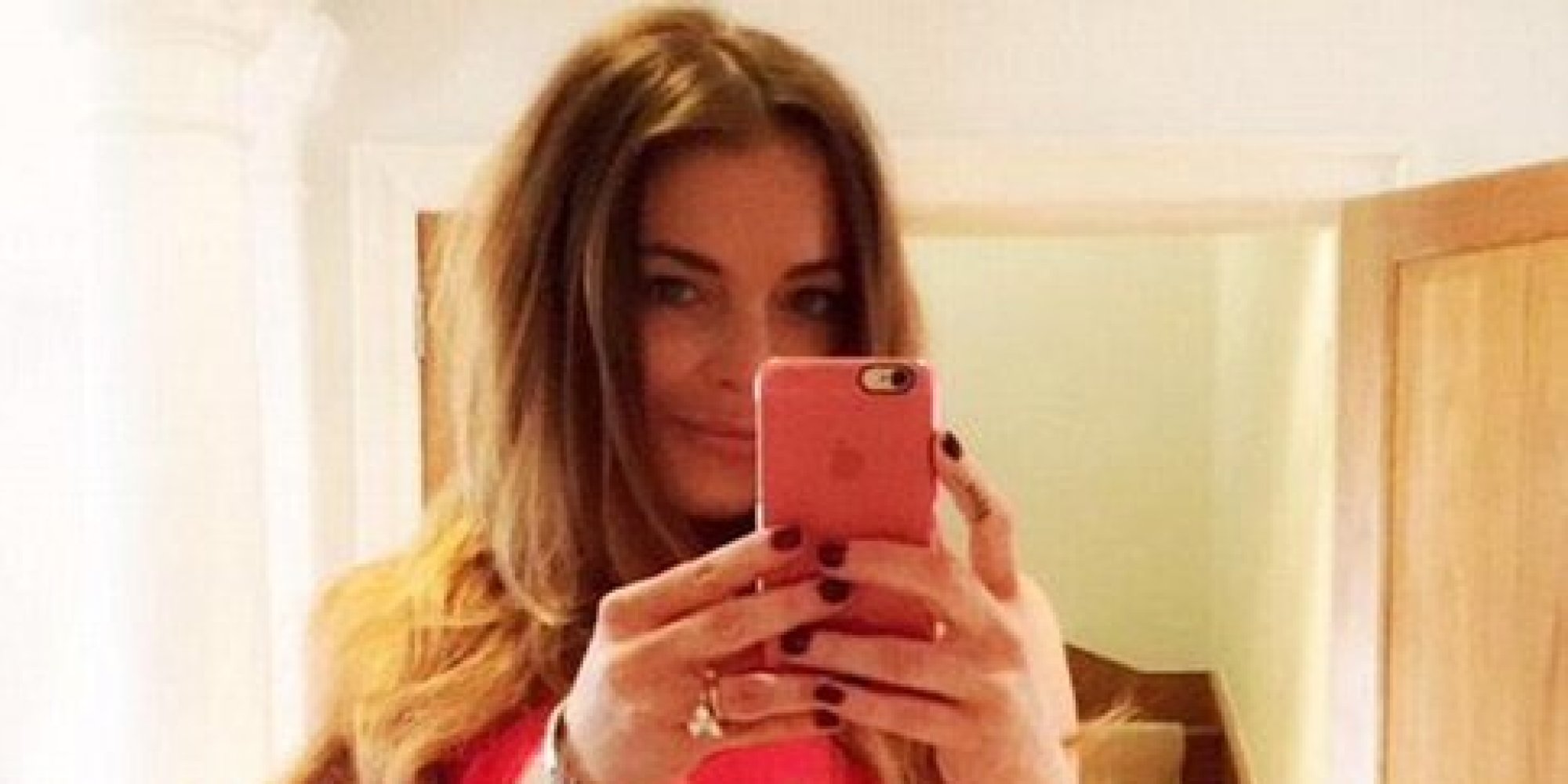Lindsay Lohan Accused Of Photoshopping Selfie...Again - Huffington Post Canada