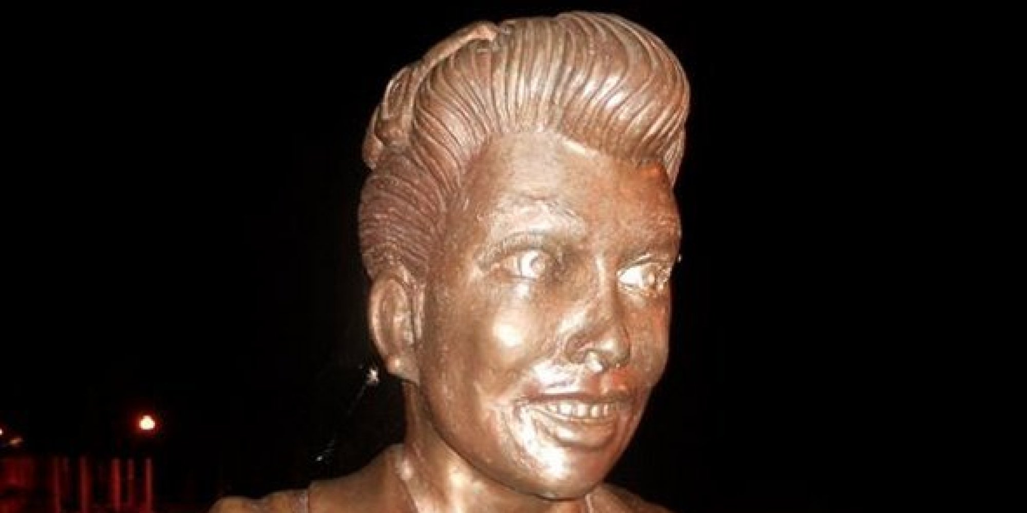 Lucille Ball Fans Say, 'Whaaaaaa' To Her Statue HuffPost