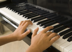 Http://i.huffpost.com/gen/284675/thumbs/smusictherapylarge300.jpg