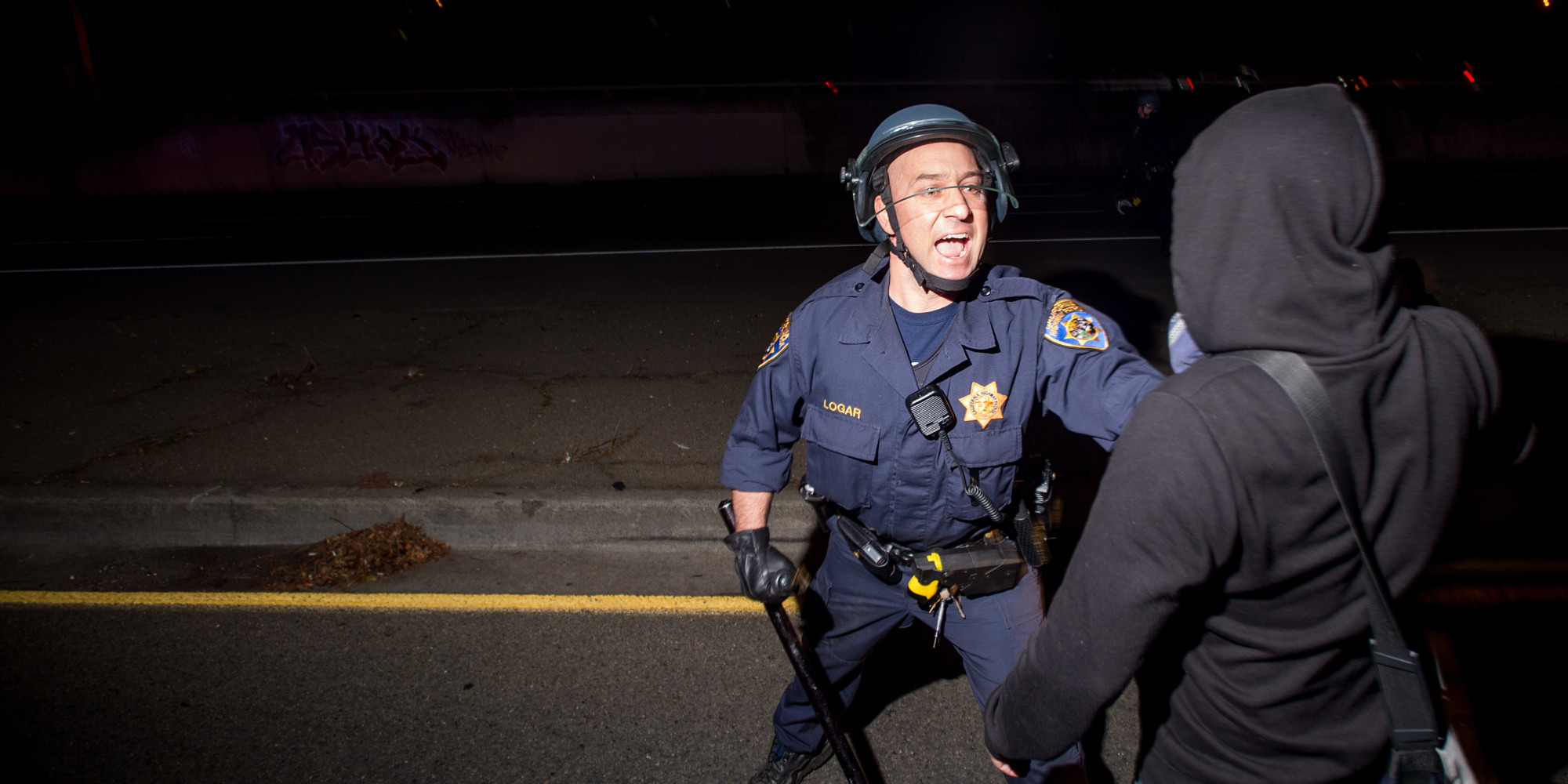 Oakland Fails To Discipline Its Problem Cops Time And Time Again Investigator Finds Huffpost 