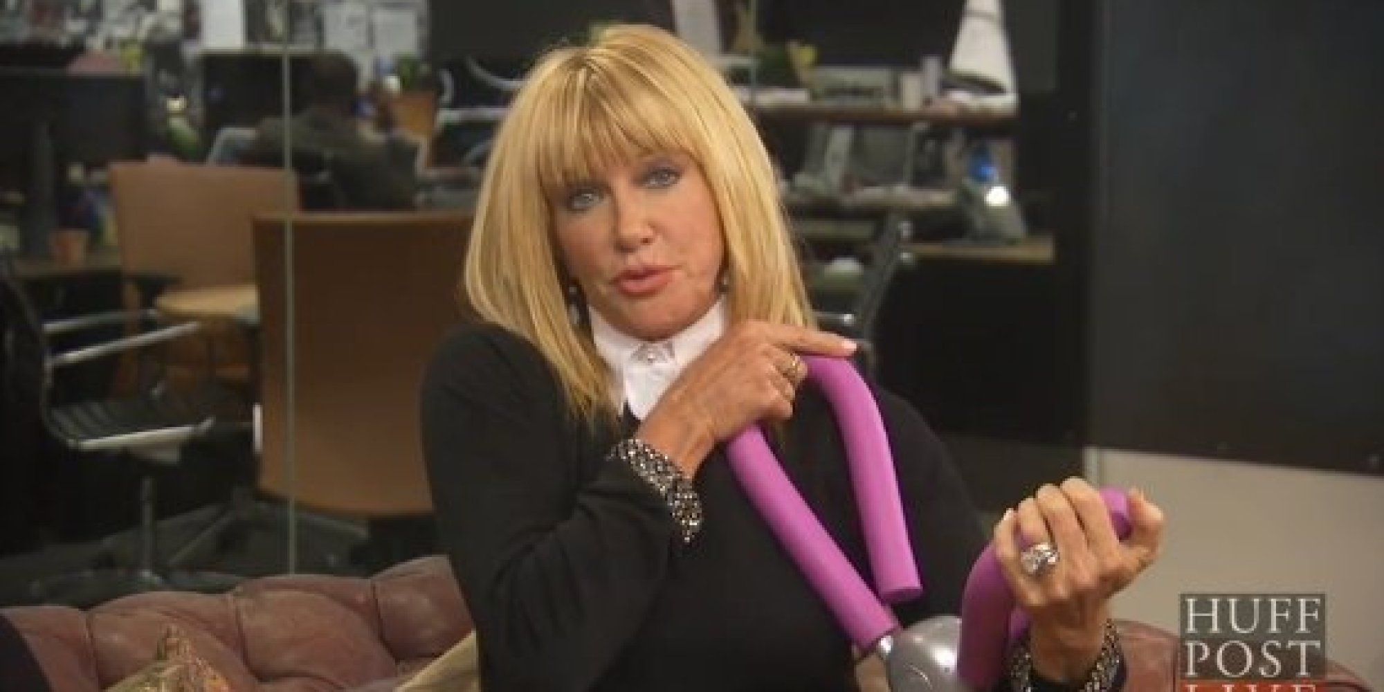 Suzanne Somers Says Her Vibrating Thighmaster Makes Sex More Enjoyable Huffpost 6725