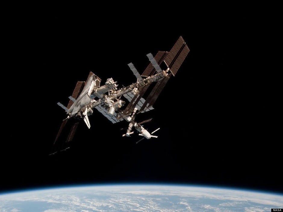 NASA Releases Breathtaking New Space Station Glamor Photos | HuffPost