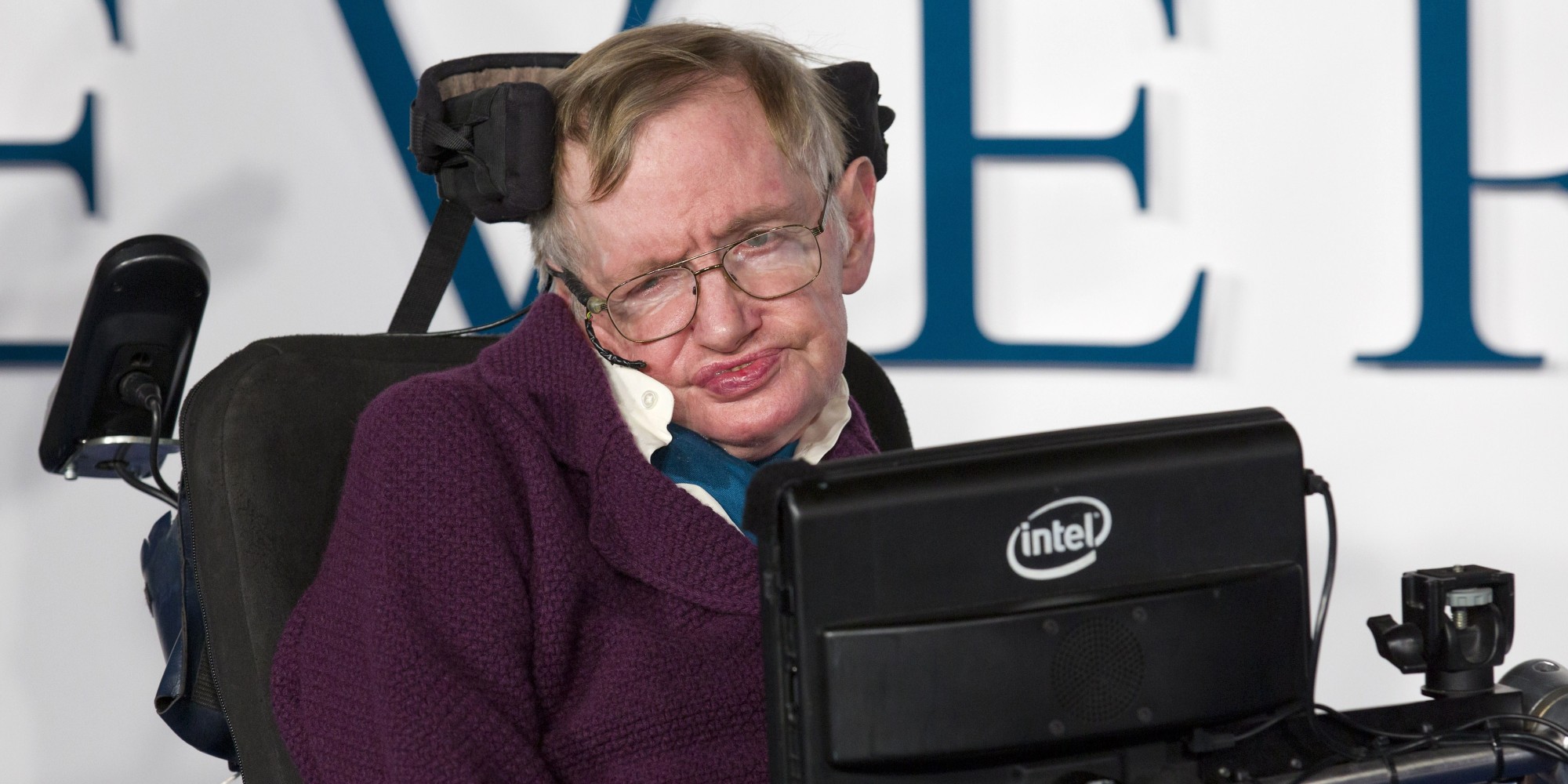 Stephen Hawking Has Some Encouraging Words About Zayn Malik Leaving One