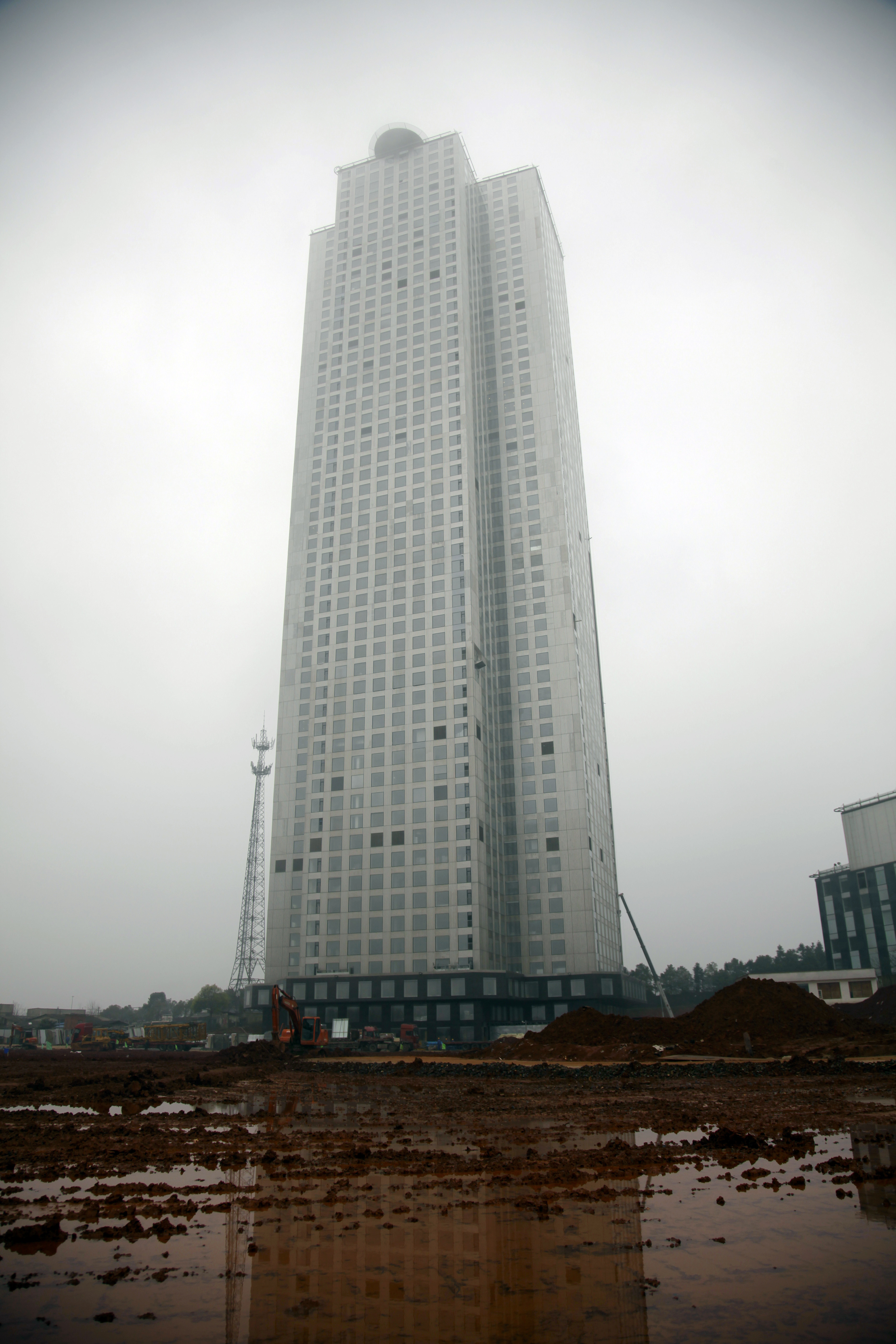 World's Fastest Builder? Chinese Skyscraper Goes Up In Just 19 Days