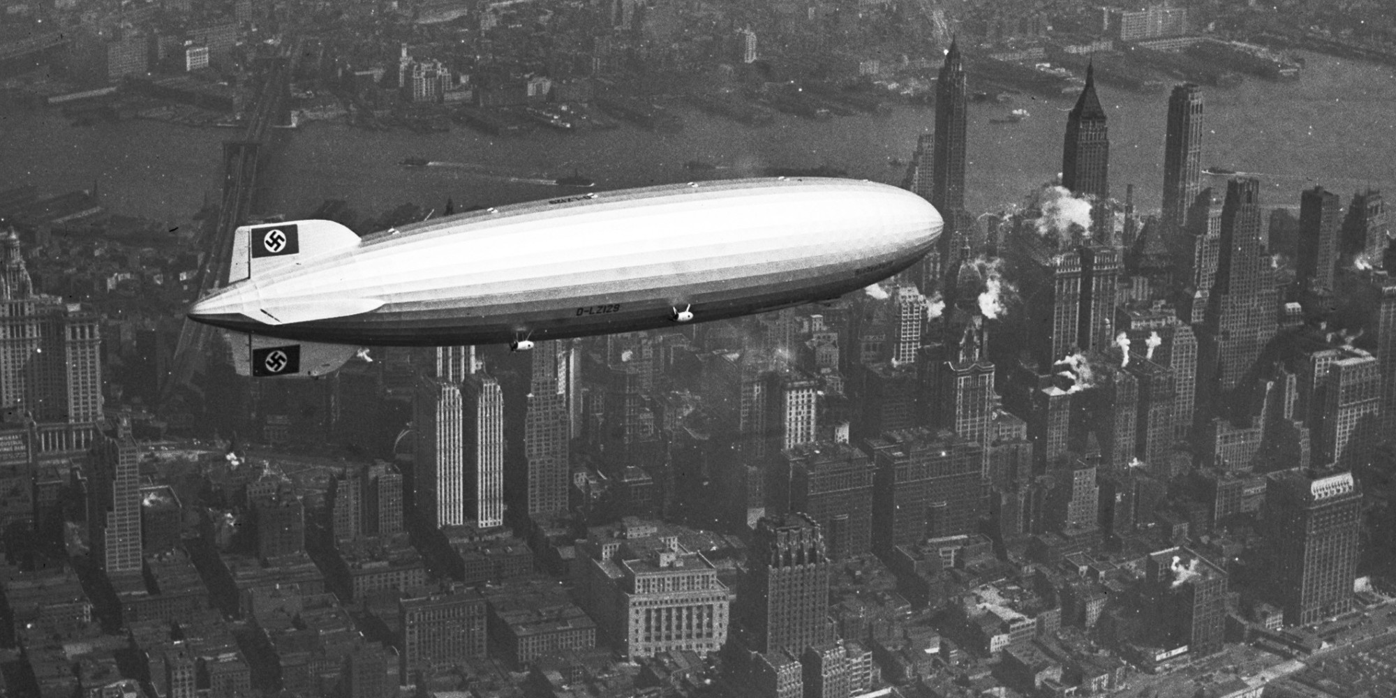 Lesser Known Photos From The Hindenburg Disaster Put Historic Crash In