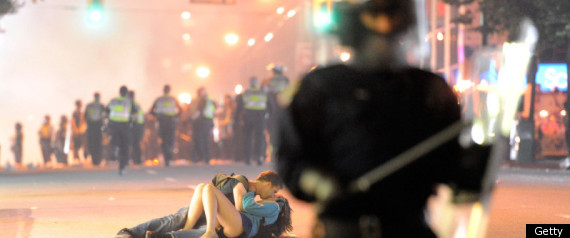 r-VANCOUVER-RIOTS-2011-large570.jpg