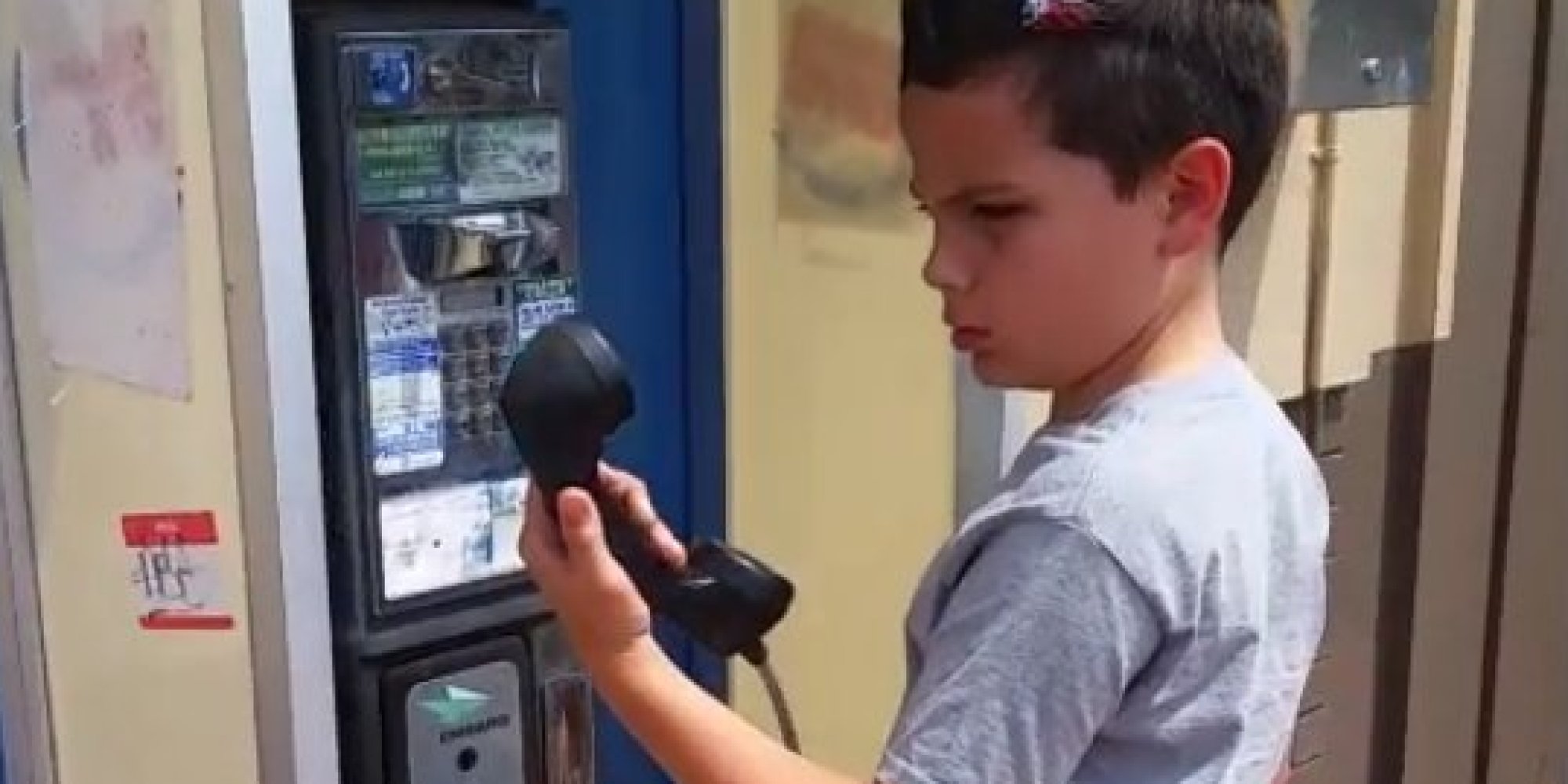 this-kid-has-no-idea-what-a-pay-phone-is-huffpost