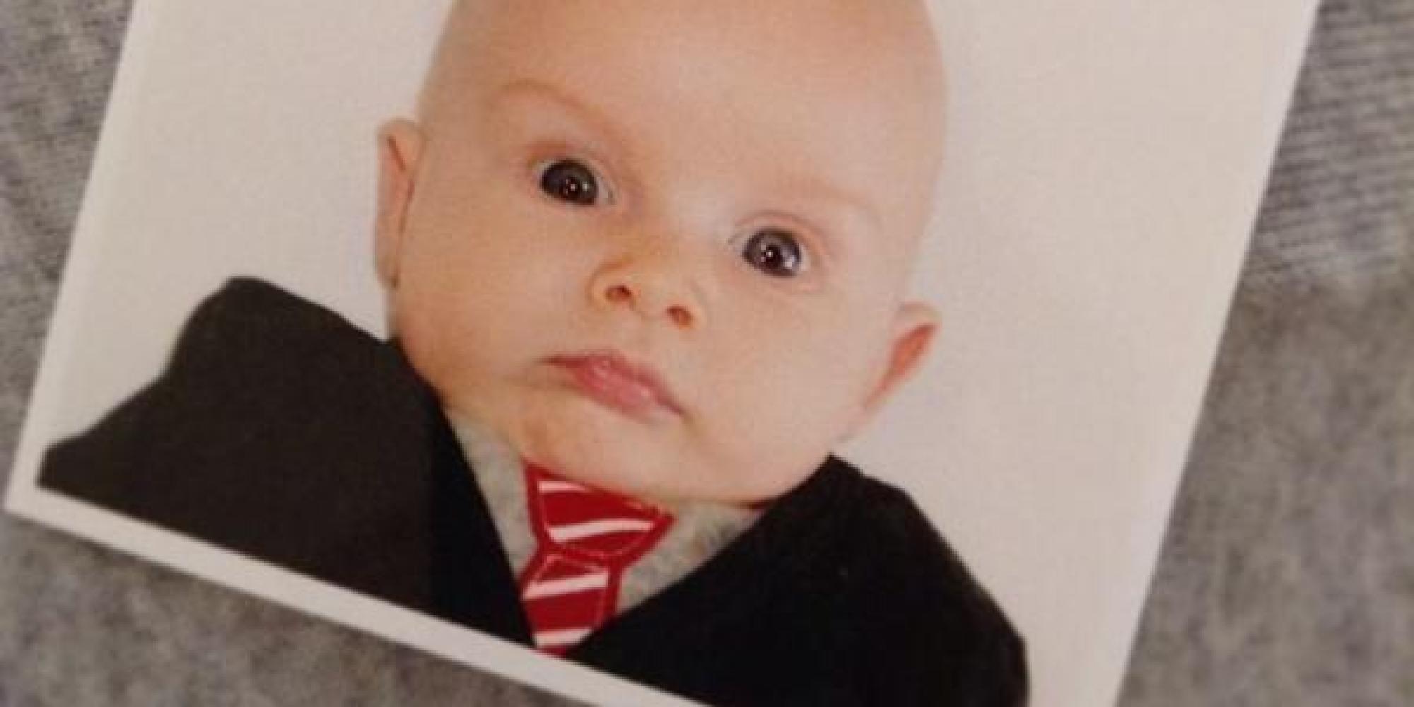 baby-passport-photos-are-the-cutest-mugshots-ever