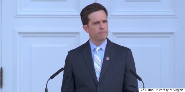 Ed Helms Destroys Rolling Stone's Rape Story Scandal During UVA Speech