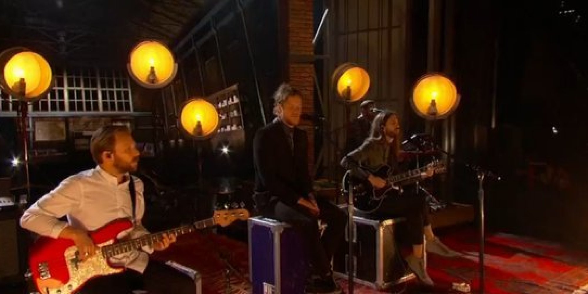 Imagine Dragons Cover 'Stand By Me' In Emotional Tribute To Ben E. King At 2015 Billboard Music