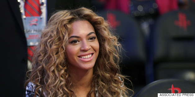 Beyonce Visits Haiti Earthquake Victims On U.N. Trip