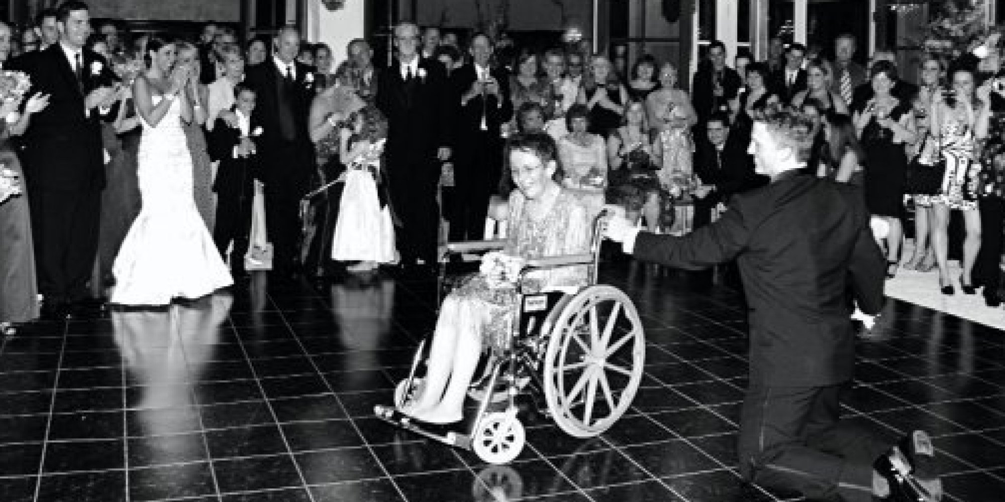 Groom's Compassionate Wedding Dance With His Mom Will Move You To Tears - Huffington Post