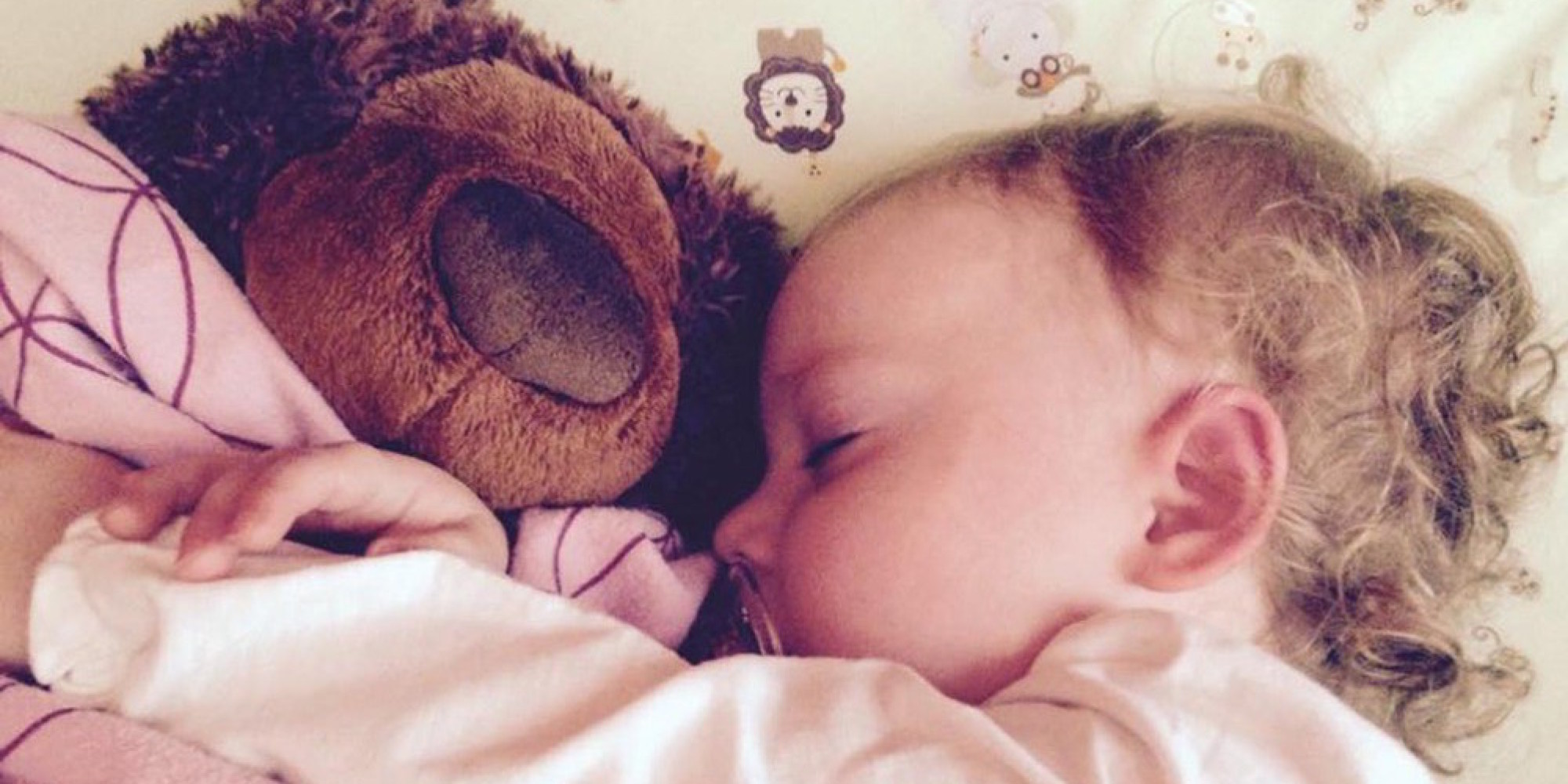 31 Photos That Show All The Adorable Love Kids Have For Their Loveys HuffPost