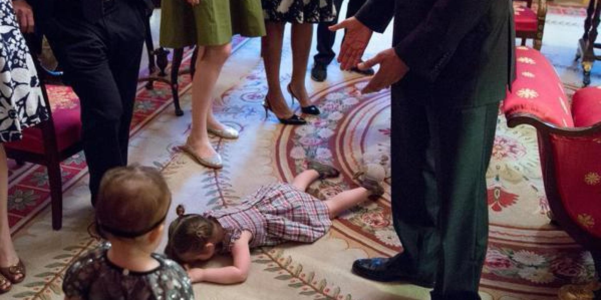 Little Girl Throws Tantrum In Front Of Barack Obama At White House At