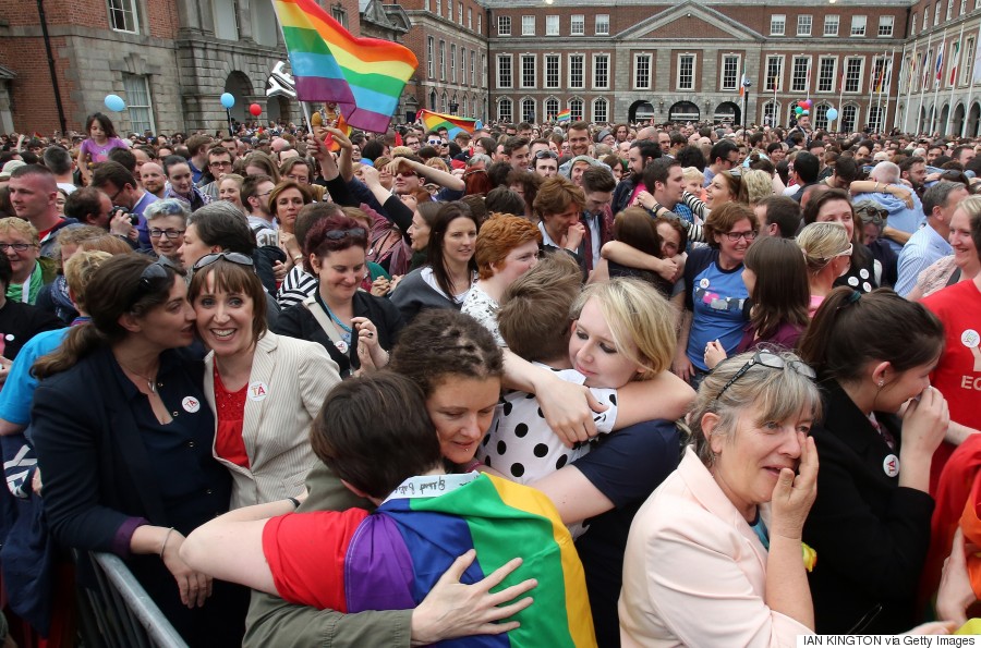 Ireland Gay Marriage Vote Spurs Emotional Celebrations In Photos Huffpost 7078