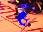Estrella de la NBA sufre conmoción cerebral por esta caída
