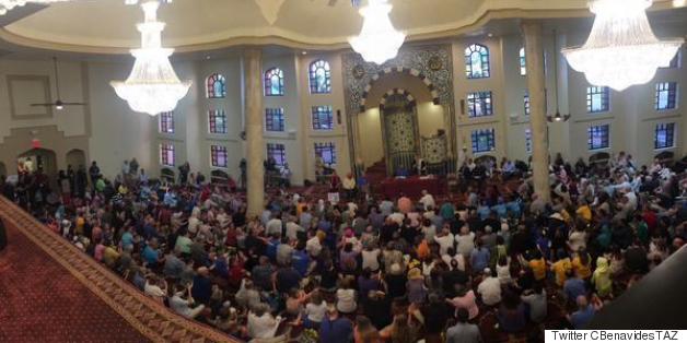 Phoenix Interfaith Community Fills Mosque With Love