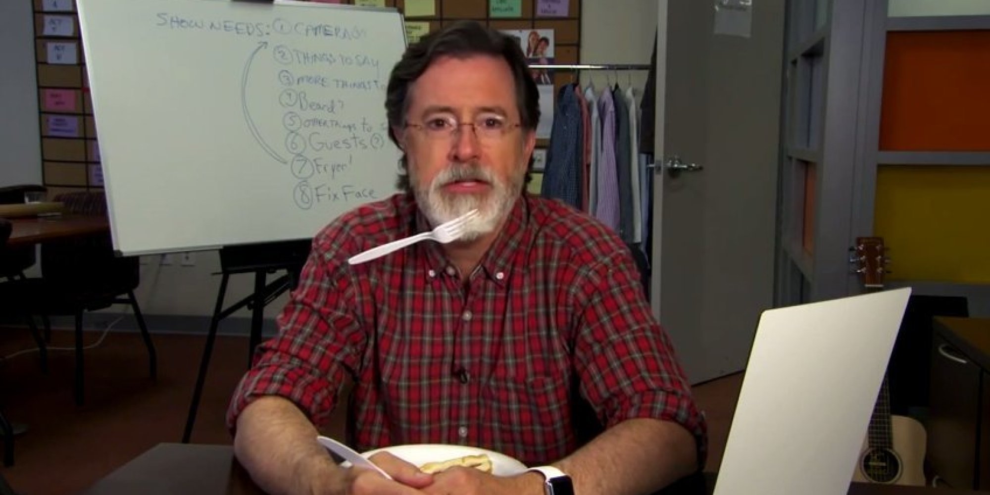 Stephen Colbert Shaves His Beard In First Late Show Promo Huffpost 