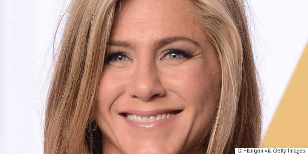 Jennifer Aniston Says She's Into The 'No-Makeup' Trend