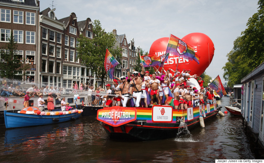 17 Breathtaking Photos Of Queer Pride Taken All Over The