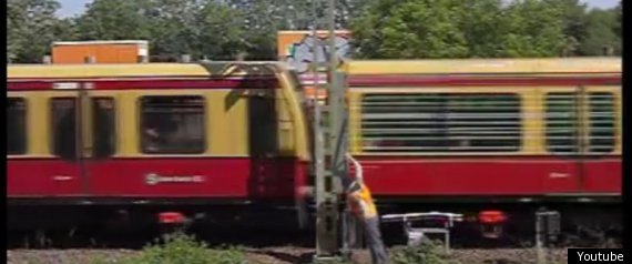 Train Graffiti Device