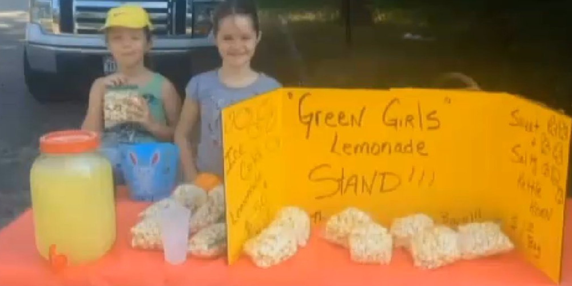 Texas Police Officers Shut Down Girls' Lemonade Stand Because They Didn