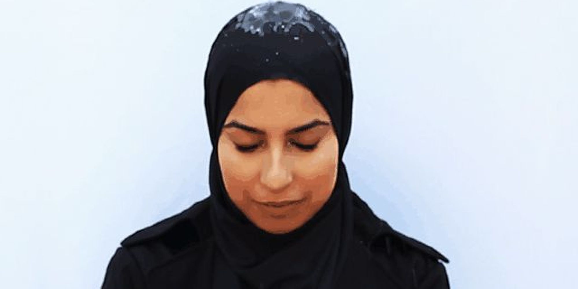 Young Entrepreneur Designs World's First Line Of Climate Adaptive Hijabs - Huffington Post Canada