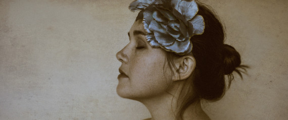WOMAN EYES CLOSED