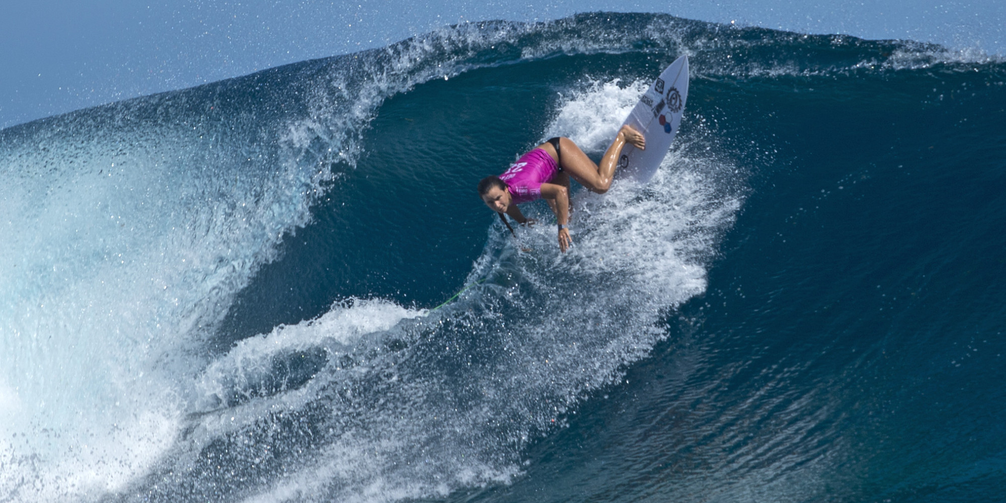 Fearless Female Surfers Dominated Fiji’s Huge Waves | HuffPost