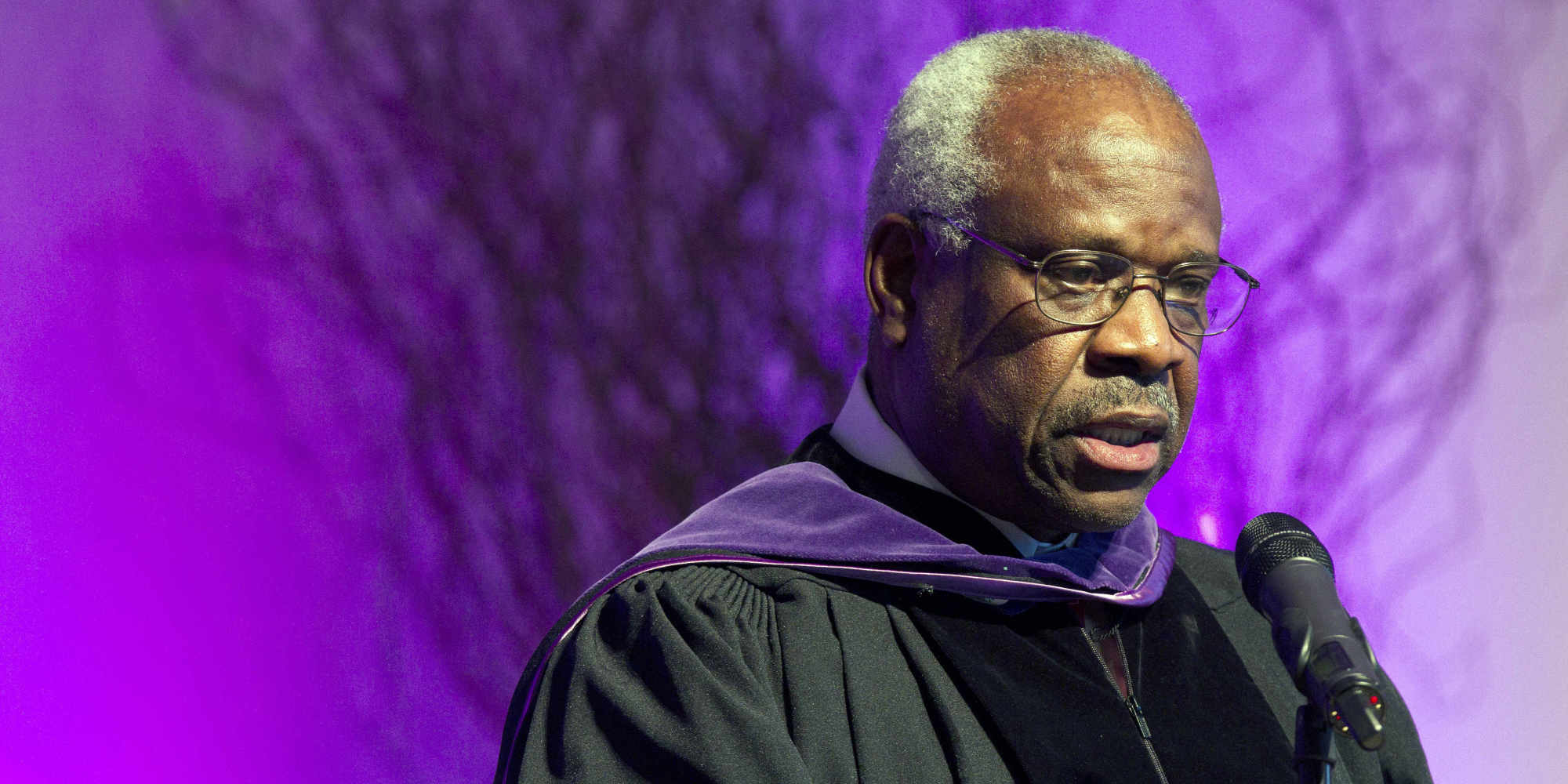 Clarence Thomas Teams Up With Supreme Court Liberals In Confederate