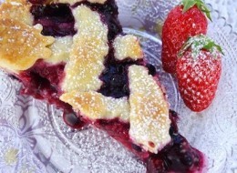 Mixed Summer Berry Pie With Lattice Crust