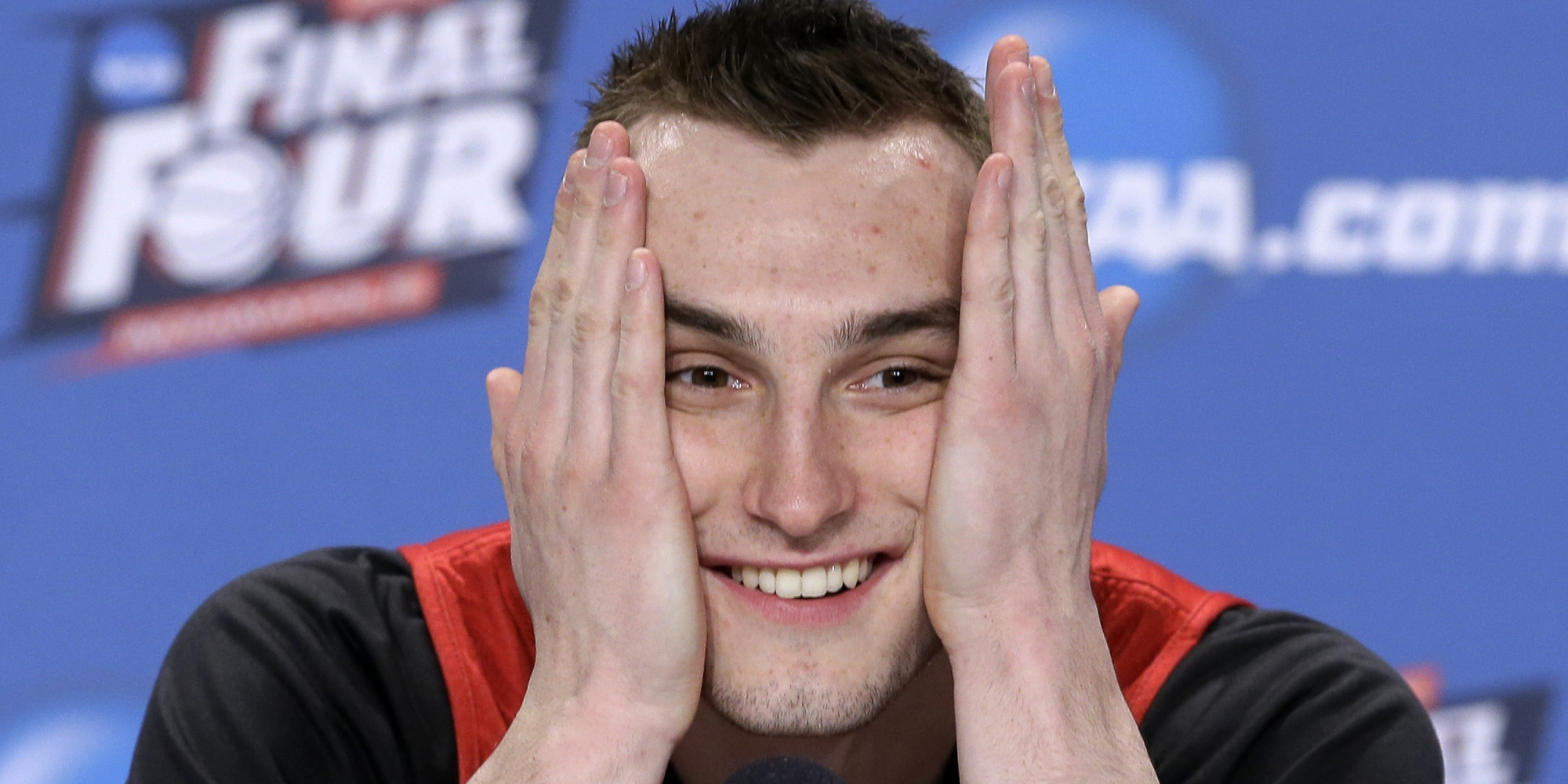<b>Sam Dekker</b> Correctly Notes People Always Compare White Players To Other ... - o-SAM-DEKKER-facebook