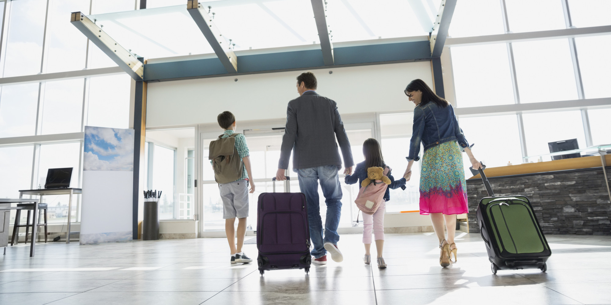 o-FAMILY-AIRPORT-facebook.jpg