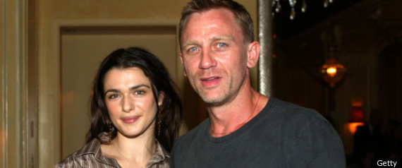 Daniel+craig+rachel+weisz+kiss