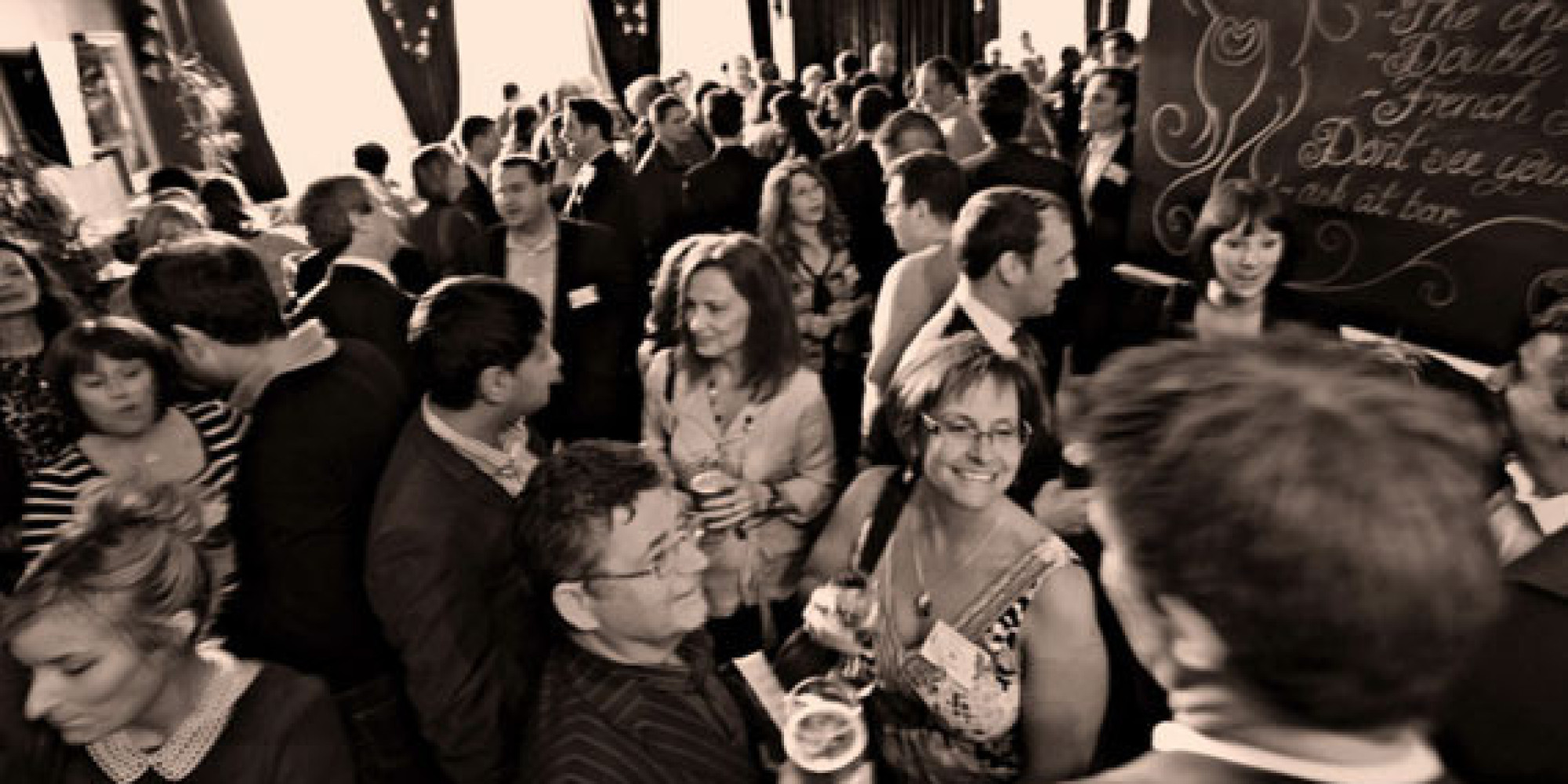 3 Strategies for Surviving the First 5 Minutes of Any Social Situation