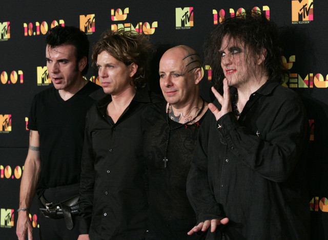 the cure band