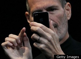How Can Apple Fix The iPhone 4 Mess?
