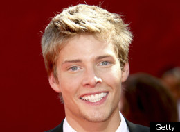 'Weeds' Hunk To Play Jesus On Broadway