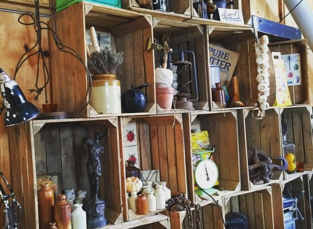 PHOTOS. Une palette ou une cagette pour faire un meuble : la bonne idée