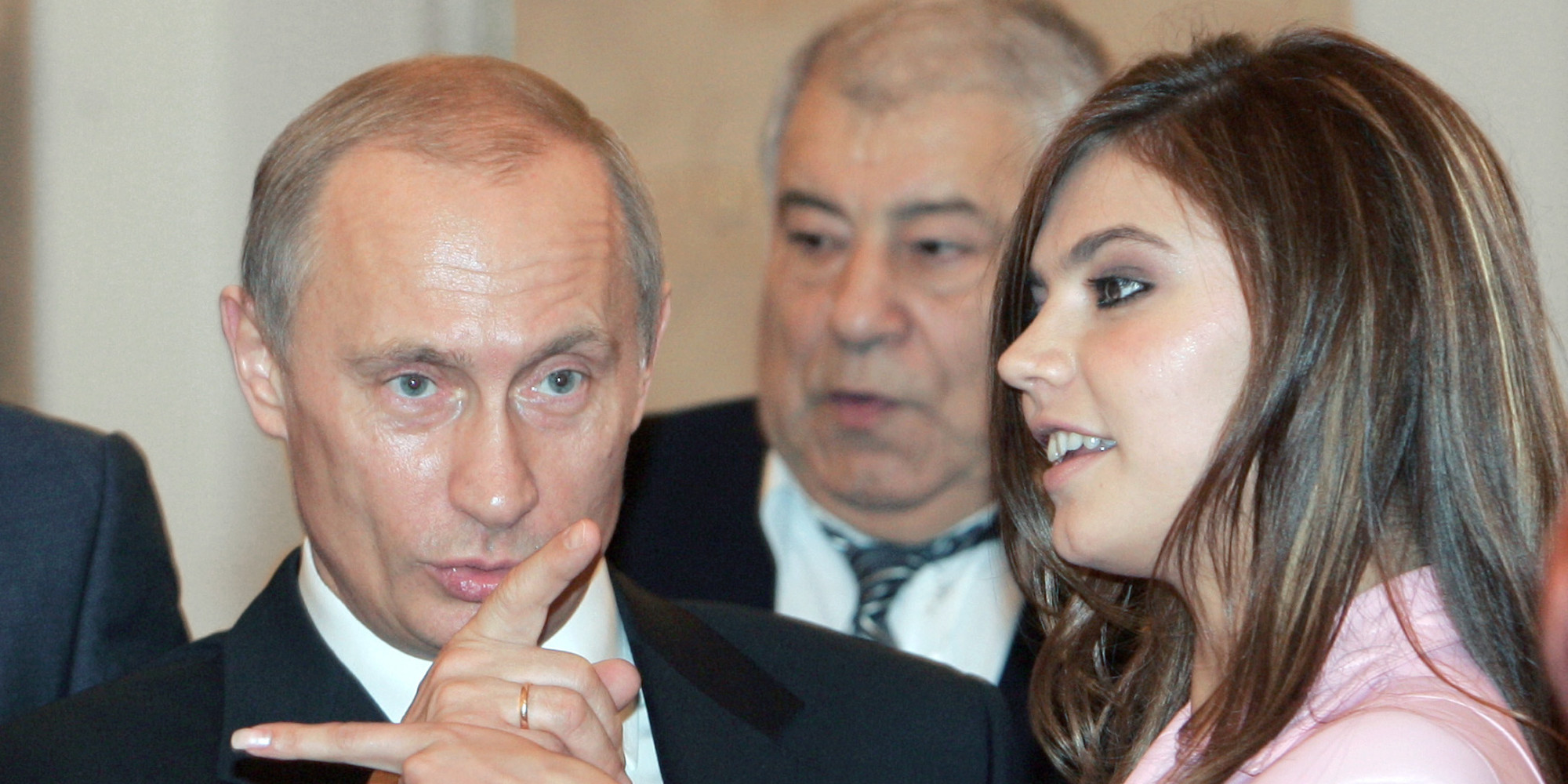 Алина Кабаева и Владимир Путин - свадьба, ФОТО и ВИДЕО - DIWIS Алина Кабаева и Владимир Путин - свадьба, ФОТО и ВИДЕО - DIWIS