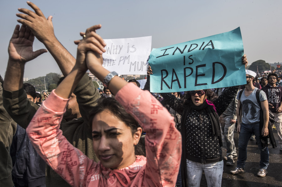 Resultado de imagem para mulheres sofrem na india