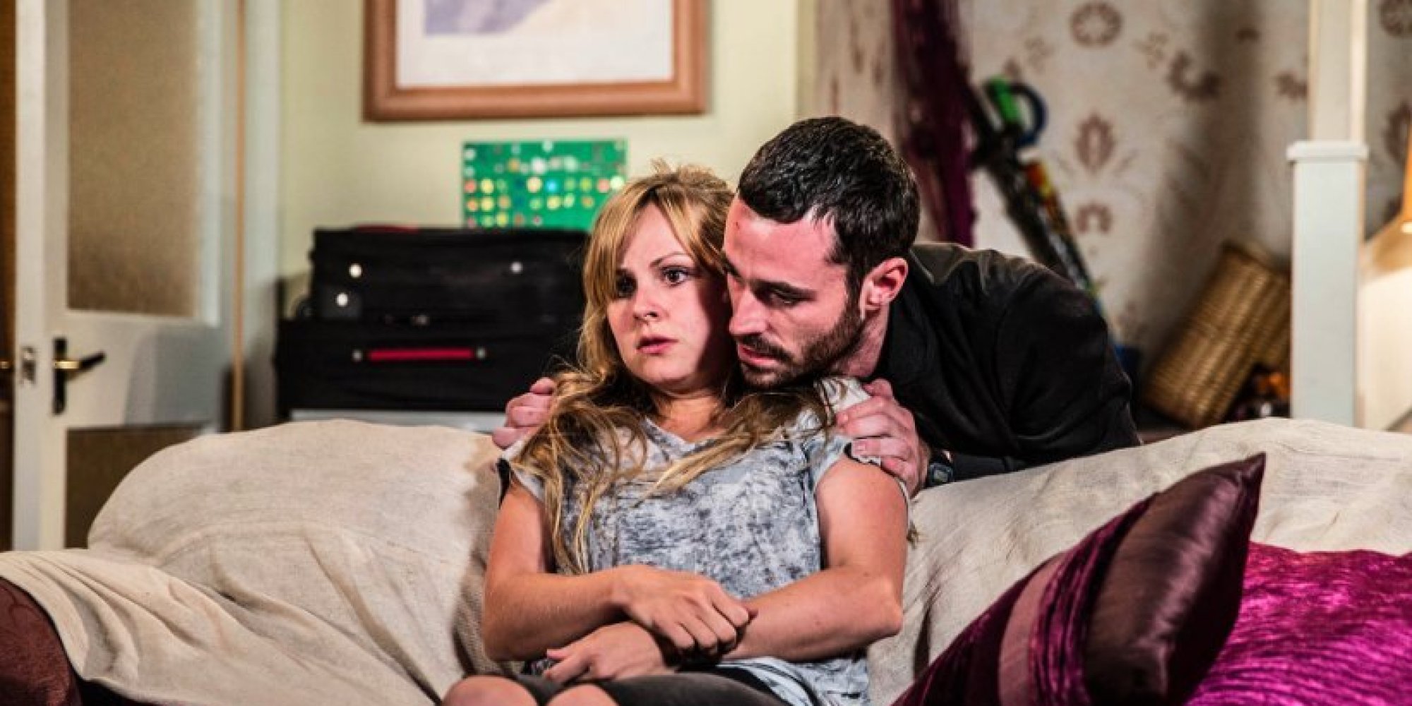 ‘Coronation Street' Live Episode: Tina O'Brien's Performance As Sarah ...