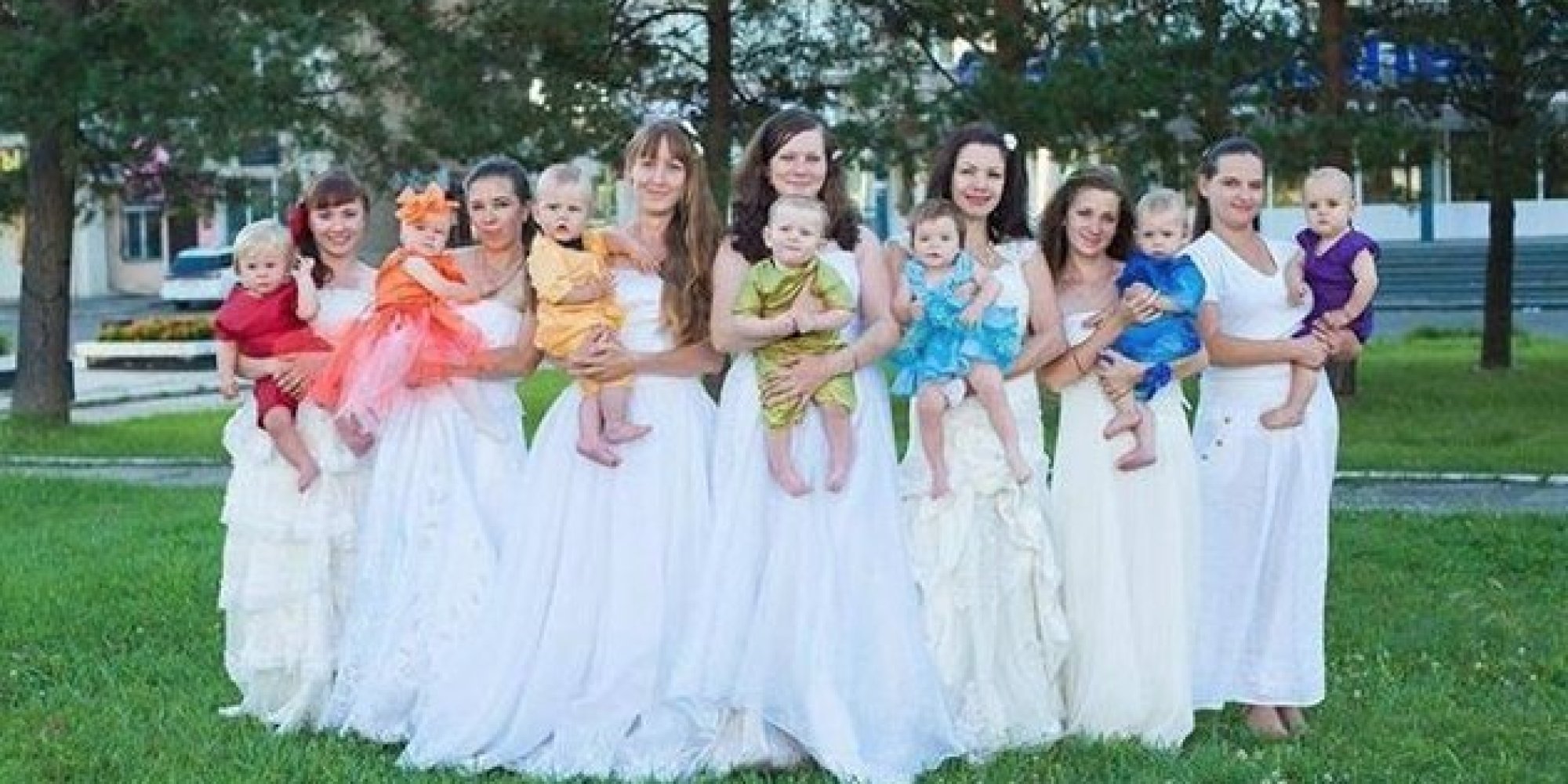 Beautiful Photo Of Mums And Their 'Rainbow Babies' Opens ...