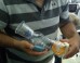 Asthme: un enfant victime d'une crise sauvé par un docteur... avec une bouteille en plastique