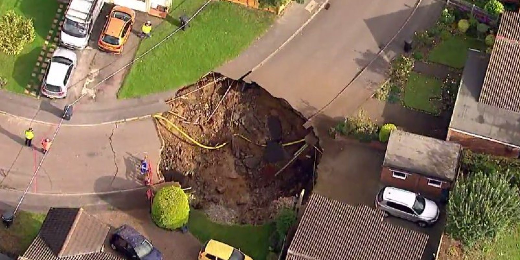 Spectacular Sinkhole Of Epic Proportions Opens Up And Swallows Huge ...